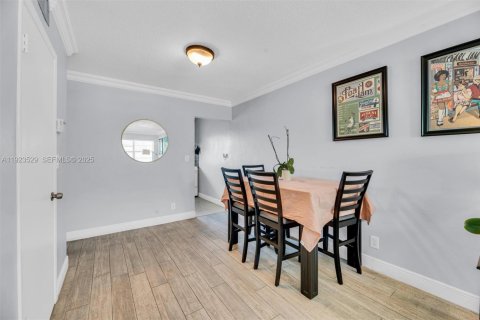 Снять в аренду кондоминиум в Форт-Лодердейл, Флорида 2 спальни, 74.32м2, № 1983818 - фото 16