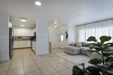 Villa ou maison à vendre à Homestead, Floride: 4 chambres, 134.15 m2 № 2087143 - photo 3