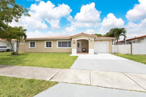 Villa ou maison à vendre à Homestead, Floride: 4 chambres, 134.15 m2 № 2087143 - photo 2