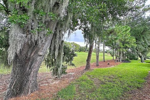 House in Haines City, Florida 3 bedrooms, 106.09 sq.m. № 2210446 - photo 20