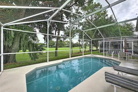 House in Haines City, Florida 3 bedrooms, 106.09 sq.m. № 2210446 - photo 19
