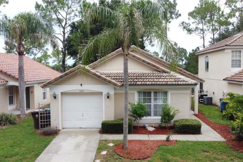 House in Haines City, Florida 3 bedrooms, 106.09 sq.m. № 2210446 - photo 3
