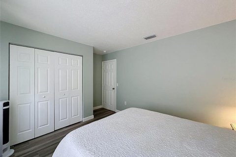 House in Haines City, Florida 3 bedrooms, 106.09 sq.m. № 2210446 - photo 30