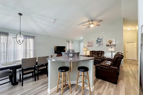House in Haines City, Florida 3 bedrooms, 106.09 sq.m. № 2210446 - photo 15