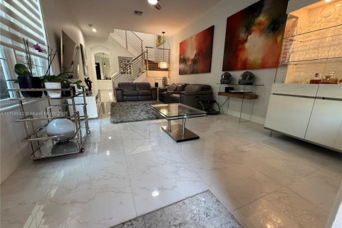 Adosado en venta en Coconut Creek, Florida, 3 dormitorios, 175.4 m2 № 1986490 - foto 1