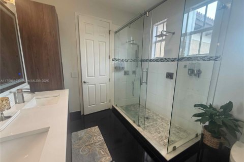 Adosado en venta en Coconut Creek, Florida, 3 dormitorios, 175.4 m2 № 1986490 - foto 22