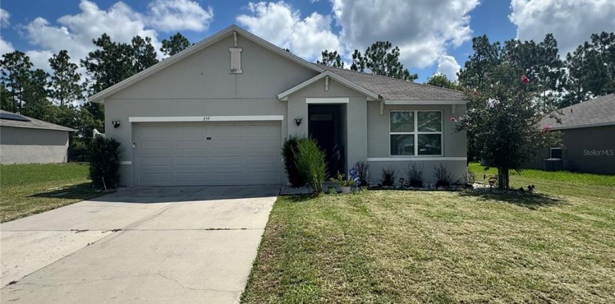 House in Ocala, Florida 3 bedrooms, 155.15 sq.m. № 2237623