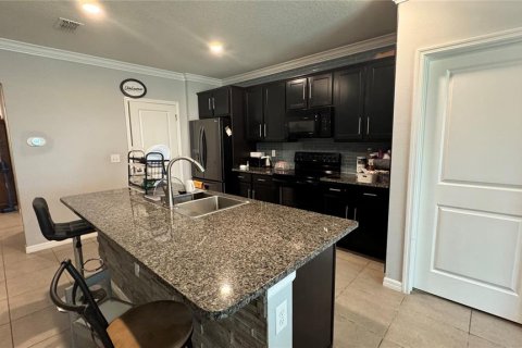 House in Ocala, Florida 3 bedrooms, 155.15 sq.m. № 2237623 - photo 2