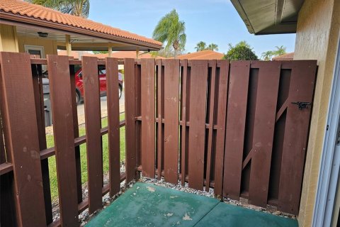 House in Bradenton, Florida 2 bedrooms, 96.99 sq.m. № 2205892 - photo 19