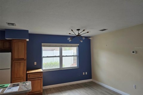 House in Bradenton, Florida 2 bedrooms, 96.99 sq.m. № 2205892 - photo 5