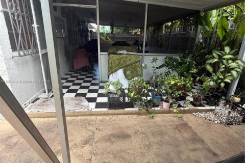 Casa en venta en Sweetwater, Florida, 4 dormitorios, 112.32 m2 № 2053760 - foto 12