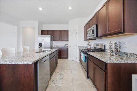 Casa en venta en Ocala, Florida, 4 dormitorios, 217.11 m2 № 2102251 - foto 6