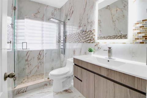 Купить виллу или дом в Майами, Флорида 4 спальни, 259.66м2, № 1969809 - фото 24