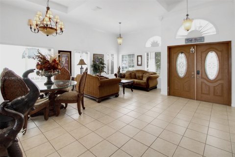 Купить виллу или дом в Майами, Флорида 4 спальни, 259.66м2, № 1969809 - фото 10