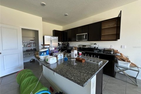 Townhouse in Wimauma, Florida 3 bedrooms, 157.47 sq.m. № 2200992 - photo 4