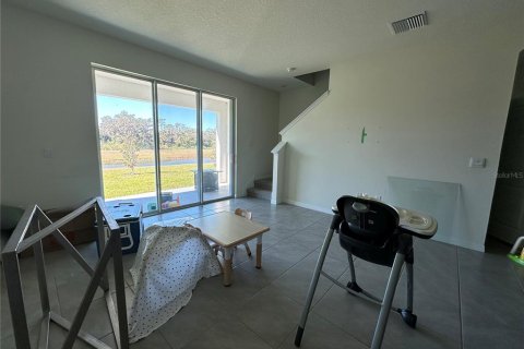 Townhouse in Wimauma, Florida 3 bedrooms, 157.47 sq.m. № 2200992 - photo 8