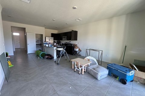 Townhouse in Wimauma, Florida 3 bedrooms, 157.47 sq.m. № 2200992 - photo 3