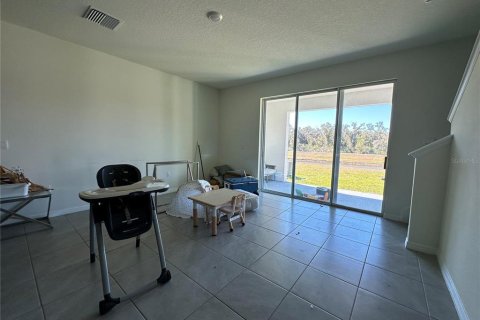Townhouse in Wimauma, Florida 3 bedrooms, 157.47 sq.m. № 2200992 - photo 7