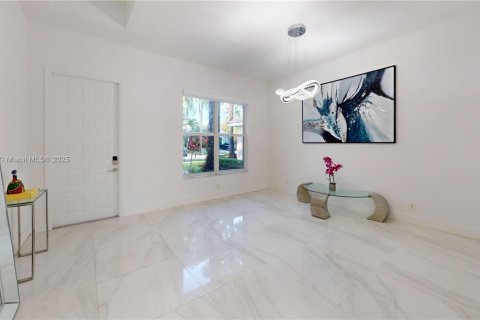 House in Weston, Florida 4 bedrooms, 202.53 sq.m. № 1971311 - photo 13