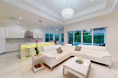 House in Weston, Florida 4 bedrooms, 202.53 sq.m. № 1971311 - photo 5