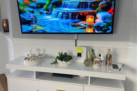 Купить таунхаус в Брейдентон, Флорида 6 комнат, 111.48м2, № 2231867 - фото 7