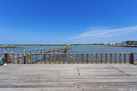 Commercial property in Jupiter, Florida № 2247279 - photo 24
