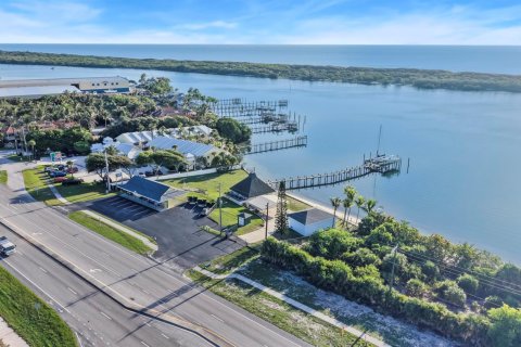 Commercial property in Jupiter, Florida № 2247279 - photo 12