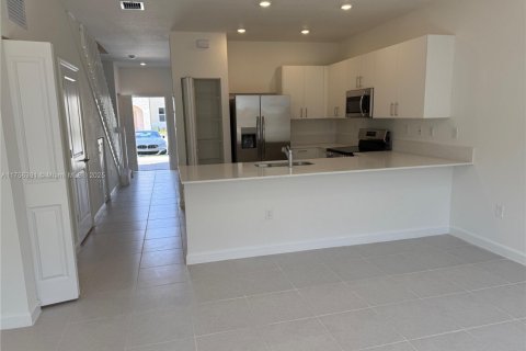 Touwnhouse à vendre à Homestead, Floride: 3 chambres № 1983402 - photo 6