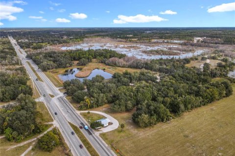 Commercial property in Osteen, Florida 112.41 sq.m. № 2108895 - photo 5