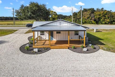 Commercial property in Osteen, Florida 112.41 sq.m. № 2108895 - photo 10