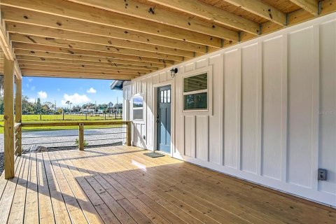 Commercial property in Osteen, Florida 112.41 sq.m. № 2108895 - photo 14