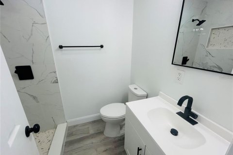 Villa ou maison à louer à Orlando, Floride: 3 chambres, 128.21 m2 № 2099292 - photo 3