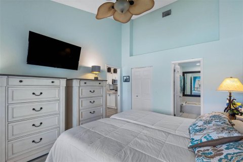Adosado en venta en Treasure Island, Florida, 2 dormitorios, 90.12 m2 № 2142052 - foto 21