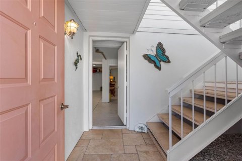 Adosado en venta en Treasure Island, Florida, 2 dormitorios, 90.12 m2 № 2142052 - foto 4
