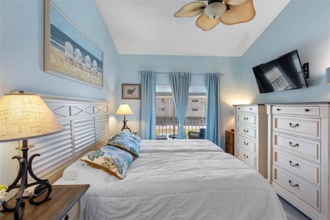 Adosado en venta en Treasure Island, Florida, 2 dormitorios, 90.12 m2 № 2142052 - foto 20