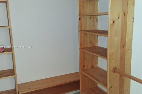 Copropriété à louer à Tamarac, Floride: 2 chambres, 97.55 m2 № 1929505 - photo 9