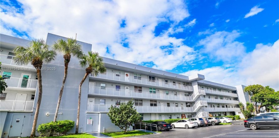 Condo à Oakland Park, Floride, 2 chambres  № 1954170