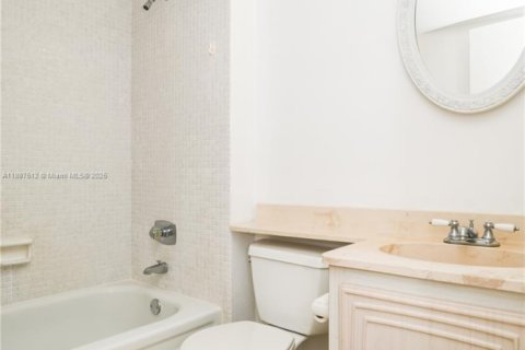 Copropriété à vendre à Oakland Park, Floride: 2 chambres, 90.58 m2 № 1954170 - photo 22