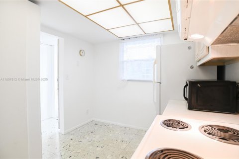 Copropriété à vendre à Oakland Park, Floride: 2 chambres, 90.58 m2 № 1954170 - photo 7