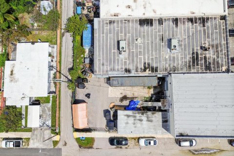Commercial property in Hollywood, Florida № 2088145 - photo 6