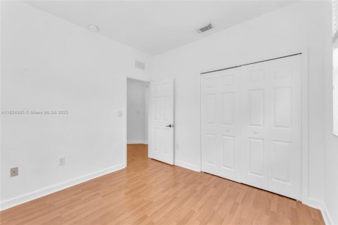 Townhouse in Doral, Florida 3 bedrooms, 156.35 sq.m. № 1792510 - photo 22
