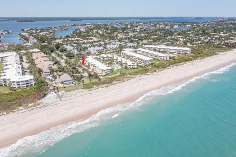 Copropriété à louer à Vero Beach, Floride: 2 chambres, 111.48 m2 № 1185352 - photo 1