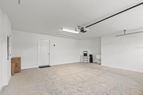 House in The Villages, Florida 2 bedrooms, 111.3 sq.m. № 1832590 - photo 22