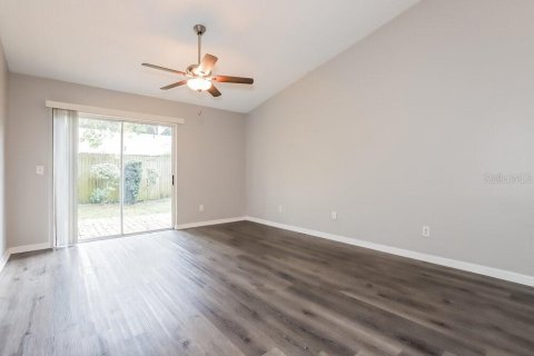 House in Valrico, Florida 3 bedrooms, 148.18 sq.m. № 2396396 - photo 3