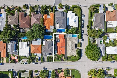 Купить виллу или дом в Серфсайд, Флорида 3 спальни, 191.47м2, № 2006904 - фото 4