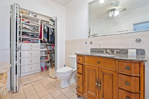 Купить виллу или дом в Серфсайд, Флорида 3 спальни, 191.47м2, № 2006904 - фото 24