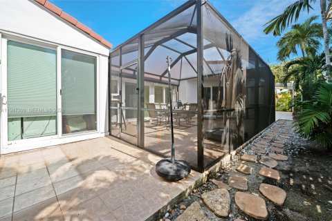 Купить виллу или дом в Серфсайд, Флорида 3 спальни, 191.47м2, № 2006904 - фото 28