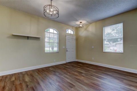 Villa ou maison à louer à Tampa, Floride: 4 chambres, 168.25 m2 № 1813696 - photo 12