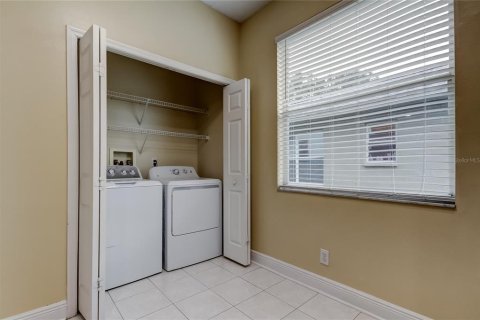 Villa ou maison à louer à Tampa, Floride: 4 chambres, 168.25 m2 № 1813696 - photo 5