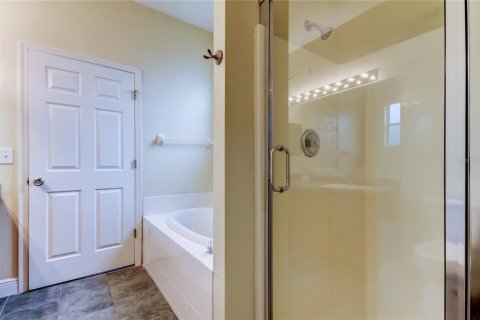 Villa ou maison à louer à Tampa, Floride: 4 chambres, 168.25 m2 № 1813696 - photo 23